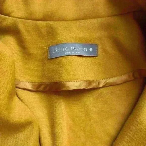 Olivia Moon blazer in mustard color size medium - Picture 2 of 3